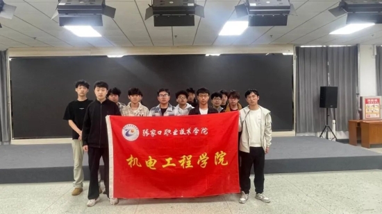 书香汇智促交流 | tyc122cc太阳成集团开展坚持“走出去、引进来”读书交流会