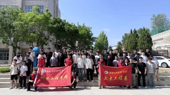 职教周“请进来”｜tyc122cc太阳成集团邀兄弟院系土木工程系学子沉浸式体验机电实训中心